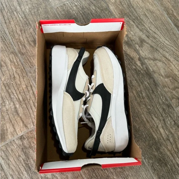 Brand New Nike Waffle Debut Women's Shoes “ Sanddrift/Phantom/White” - Picture 11 of 12